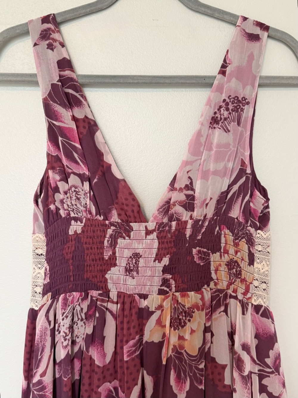 Free People Floral Lace Boho Midi Dress Size 6 Purple Pink Tiered Ruffle V Neck - Picture 8 of 12